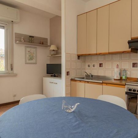 I Host Apartment - Giambellino 40 Мілан Екстер'єр фото
