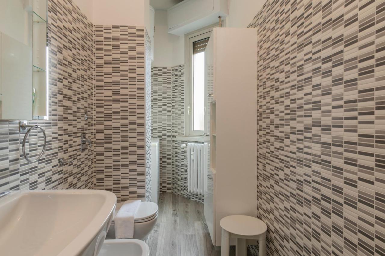 I Host Apartment - Giambellino 40 Мілан Екстер'єр фото